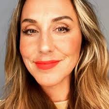 A S H L E Y O D E Y (@ashleycharlottemua) • Instagram photos and videos