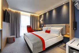 We offer everything guests need and provide more where it matters most. Holiday Inn Express Berlin Alexanderplatz An Ihg Hotel Berlin Aktualisierte Preise Fur 2021