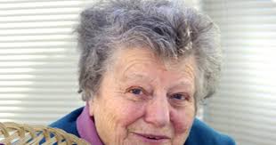 Dedicated Natland knitter meets her CancerCare chicken challenge