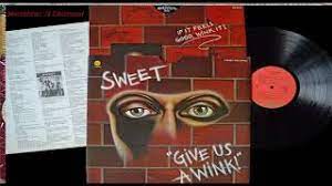 Andy is helped out by a number of other camel'ites. S W á¸›á¸›t Giv á¸› Us A W á¸­n K 1976 Full Album Youtube