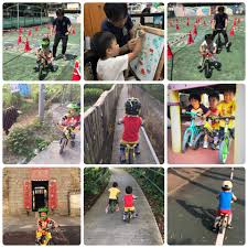 爸爸媽咪呢幾日都好勤力 陪玩 踩住架平衡車 真係估佢唔到可以去到咁遠 雖然腳仔好攰 但見你都好有責任地自己踩到返屋企 叻叻豬 同爸爸比賽 一齊畫畫 由屋企踩到去新圍軍營 同解放軍叔叔講拜拜 再踩入覲龍圍遇到朋友仔一齊探險 遇見貓又遇見羊 牽牽