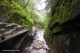 An ascent to the white mountains calls for a visit to the breathtaking franconia notch state park, located in franconia. Flume Gorge The Old Man Of The Mountain Sort Of Franconia Notch State Park New Hampshire Handstands Around The World