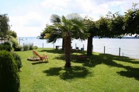 Die unterschiedlichen stimmungen am see, je nach wetterlage versetzen in staunen und führen zum innehalten. Pension Haus Am See In Uhldingen Muhlhofen