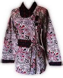 Desain batik bunga simple merupakan inspirasi batik art yang di kerjakan oleh pembatik terbaik seluruh indonesia untuk menciptakan batik pattern yang memiliki kualitas terbaik. Model Baju Batik Cantik Untuk Kerja