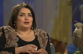 Oct 27, 2020 · ولما تلاقينا على سفح رامة وجدتُ بنان العامرية أحمرا فقلت خضبت الكف بعد فراقنا؟ فقالت معاذ الله ذلك جرى ولكنني لما رأيتك راحلاً بكيت دماً حتى بللت به الثرى Ø¹Ù„Ù…Øª Ø¨Ø§Ù„Ù…Ù‚Ù„Ø¨ Ù…Ù†Ù‰ Ø´Ø¯Ø§Ø¯ ØªÙØ¶Ø­ Ø±Ø§Ù…Ø² ØªØ­Øª Ø§Ù„Ø£Ø±Ø¶ Ø´Ø§Ù‡Ø¯