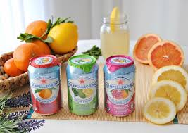 Les Beaux Jours S Annoncent Delicieux Avec Les Boissons Sanpellegrino Aux Fruits De L Eau Petillante De Vrais Jus De Fruits Muri Food Beverages Beverage Can
