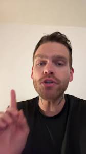 pls tell me im not the only person obsessed with this show  #secretlivesofmormonwives #momtok