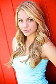 Paige Lindley's Instagram, Twitter & Facebook