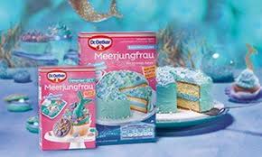 Die Dr Oetker Backmischung Meerjungfrau Zitronen Sahne Mit Dekorperlen Und Backform Fur Eine 18er Torte Oder 1 Meerjungfrau Kuchen Oetker Meerjungfrau Party