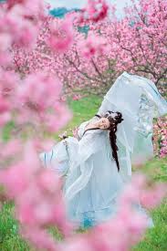 🌸🌸🌸 Mùa xuân ở công viên Thanh Tú Sơn Ở công viên Thanh Tú Sơn (Nam  Ninh) có hai điểm tham quan có nhiều hoa anh đào đó là Vườn hoa anh