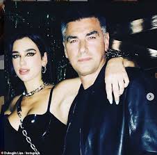 Dukagjin lipa, dua lipa's dad, is just as easy on the eyes as dua herself. Brits 2019 Dua Lipa S Hunky Father Steals The Show Daily Mail Online