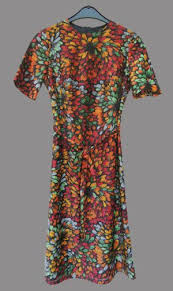 Sie waren eindeutig die damaligen beim starken geschlecht beobachtet man diese tendenz seit einigen jahren. Kleid 70er Jahre Bei Retro Star De In Onlineshop Retro Star De