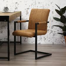 op zoek naar een comfortabele eetkamerstoel industrieel met armleuning voor urenlang tafelen industri eetkamerstoelen ideeen voor thuisdecoratie meubel ideeen