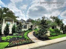 Single Story Luxury Estate San Antonio Tx Luxury Homes House Front Yard Landscaping Landscape Luxury Landscaping Luxury Homes House And Home Magazine