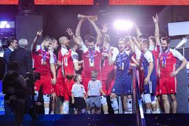 Mistrzowie świata 2018 l 2014 l 1974 www.pzps.pl. Polska Siatkowka On Twitter Reprezentacja Polski Zloty Medalista Fivb Mistrzostw Swiata W Pilce Siatkowej Mezczyzn Wlochy Bulgaria 2018 Otrzymala Wielka Honorowa Nagrode Sportowa Pkol Im Piotra Nurowskiego W Kategorii Druzyna Https T Co