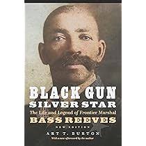 Black, Red and Deadly: Black and Indian Gunfighters of the Indian  Territory, 1870-1907: Burton, Arthur T: 9780890159941: Amazon.com: Books