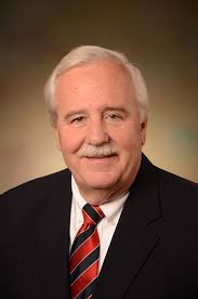 Lee Clark retires after 43 years in banking