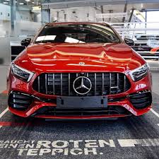 Mercedes Benz Kundencenter On Instagram Kraftstoffverbrauch Kombiniert 8 4 8 3 L 100 Km Co Emissionen Kombiniert 192 189 G Km Mercedes Amg Amg Mercedes