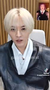 Not me squealing kicking my feet at how lovely this STAY was