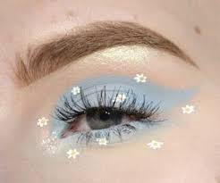 We Heart It Te Ilgi Goren Flowers Hakkinda 1000 In Uzerinde Resim Artistry Makeup Creative Eye Makeup Eye Makeup Art