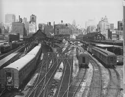 Santa Fe San Francisco Chief Arriving Dearborn Station In Chicago 1957 Model Train Scenery Train Tracks Chicago History