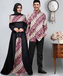 Khususnya terhadap buah hati anda. 102 Gaya Baju Couple Ayah Ibu Dan Anak Perempuan Paling Bagus Modelbaju Id