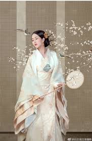 Maybe you would like to learn more about one of these? Zarte Farben Und Strukturen Orientalischer Stil Chinesische Kleidung Traditionelle Kleider