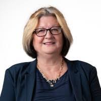 Lori Mcalpine's Instagram, Twitter & Facebook