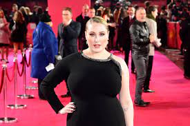 The daughter of baywatch icon david, 28. 8uq7yedkyoxj4m