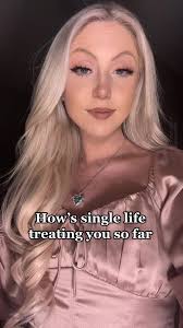 Cheers to the single life🥂🍾 #single #singlemomlife #texas #houston #cowboy