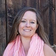 Hilary Warner's Instagram, Twitter & Facebook