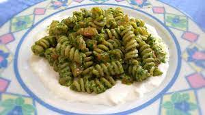 Inni, marce e brani scelti d'opera. Fusilli Pesto Di Rucola Pomodorini E Stracciatella Curarsi Con Gusto