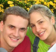 Cláudia Cristina (@claudinha_leittes2) no Meadd: “Claudia Leitte e Claudio  Junior irmão! xx Últimas Notícias xxx Claudia Leitte: 'Vou pegar dicas com  Angélica e Ana Maria Br...“