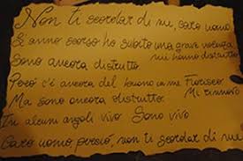 Passeranno questi anni lasceranno una scia di nuvole che poi van via. Gravina Non Ti Scordar Di Me