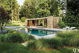 Tour A Contemporary Connecticut Poolhouse Architectural Digest Pool House Designs Pool Houses Modern Pools