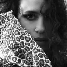 Joyce Muniz Music & Downloads