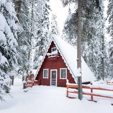 Hibernus y este de hiems , literalmente la estación del invierno. 10 Cabanas De Invierno Para Perderse En Las Montanas
