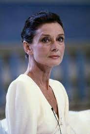 Epingle Sur Audrey Hepburn