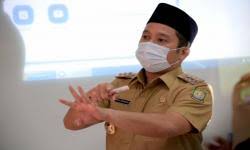 Ketika salah satu kelompok awak mengambil cuti selama saya bertugas, kami menghabiskan sebagian besar waktu kami berpatroli di bawah lapisan es kutub. Surat Kru Kapal Selam Yang Gugur Di Dasar Lautan Republika Online