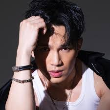 Janice Yau's Instagram, Twitter & Facebook