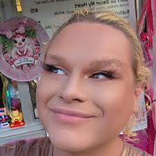 What food trucks are available for events in Lakeside Marblehead?