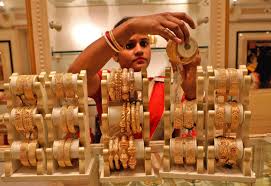 Gold Price Dey Fall As Hopes For US Interest Rate Cut Fade