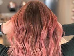 With shorter hair, you may need to hold it for up to eight seconds. What S The Difference Between A Curling Wand And A Curling Tong The Avenue