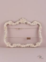 Grandi E Antiche Cornici E Specchi Da Parete Nello Stile Shabby Il Blog Italiano Sullo Shabby Decorazione Shabby Chic Cornici Shabby Chic Camere Shabby Chic