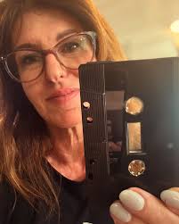 Does anyone else here struggle to get that last bit of colour out of their  pencils?