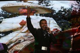 Pablo montero, cantante originario de la comarca lagunera, fue el encargado de entonar el himno nacional mexicano previo al juego de ida de la gran final del guard1anes 2021 en el estadio corona. Santos Laguna Trae A Pablo Montero A Su Tierra El Siglo De Torreon