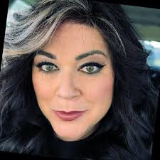 kendrascott #sleighingtheseason #blessed #teamworkmakesthedreamwork