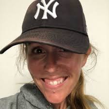 Helen Armitage (@Helarmo)