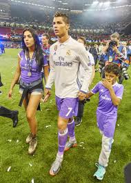 Cristiano ronaldo dos santos aveiro goih comm (portuguese pronunciation: Cristiano Ronaldo Adds Twins To His Family According To Reports In Portugal