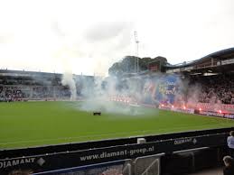 Elk plaatje brengt herinneringen boven. Willem Ii Groundhopping The Globe